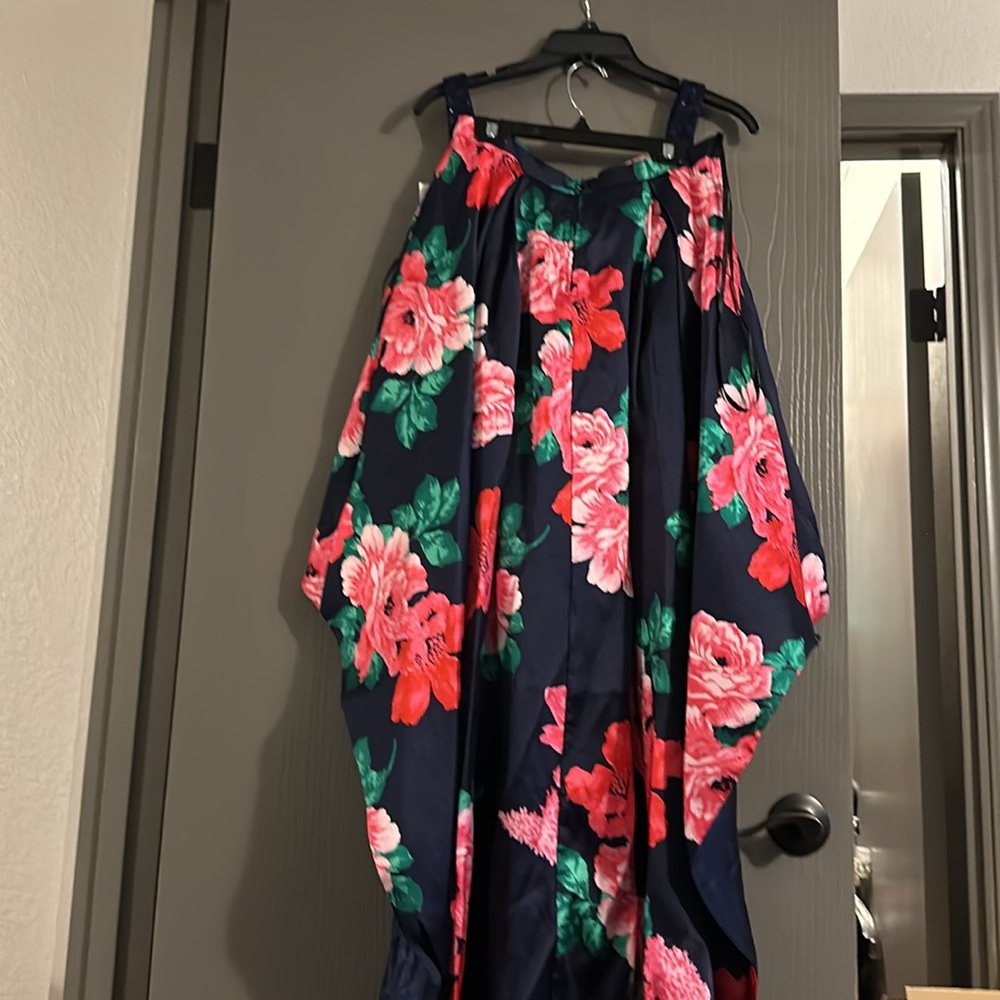 High/low dress - Picture 4 of 6